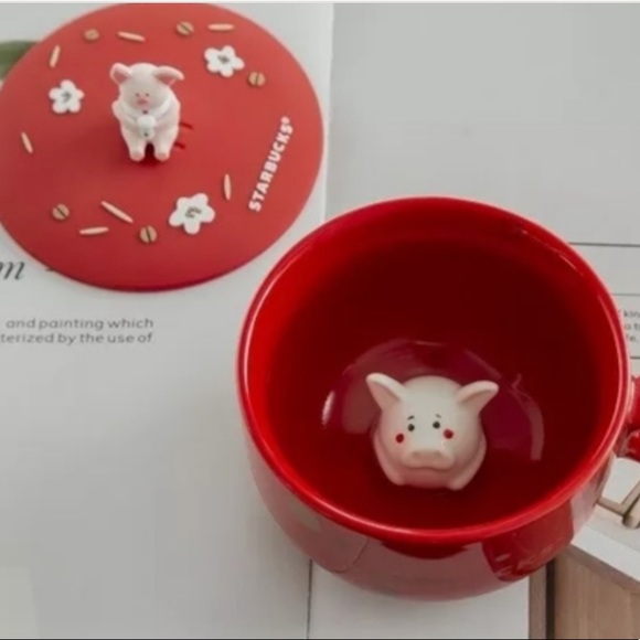 LAST 1🎊2020 Starbucks Red Mug with Pig and Rubber Lid - Picture 9 of 9